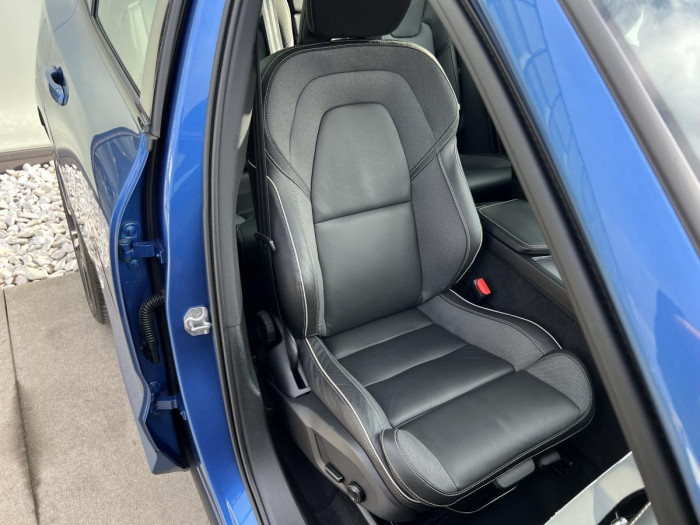 Volvo XC60 T8 AWD R-DESIGN Aut 1.maj.