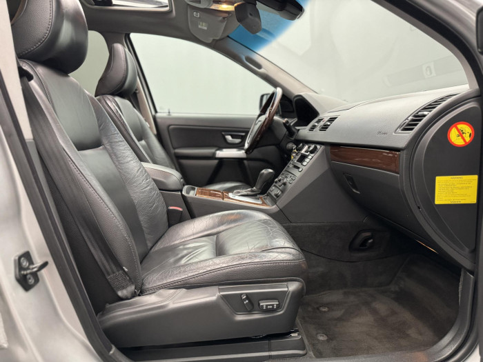 Volvo XC90 T6 AWD SUMMUM AUT 7míst 2.9 Summum