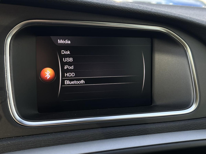 Volvo V40 D2 NAVIGACE Aut 1.maj. 2.0 d