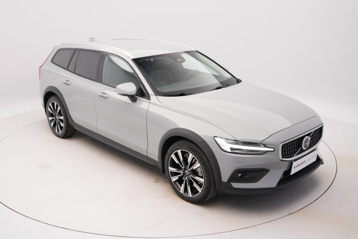 Volvo V60 CC B5 AWD PLUS BRIGHT 1.maj