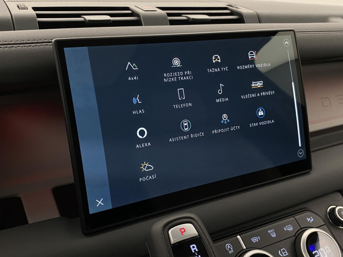 Land Rover Defender 110 D250X-DYNAMIC SE REZERVACE 3.0 d Dynamic SE