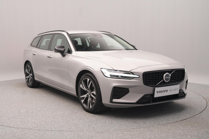 Volvo V60 B4 DARK PLUS AUT CZ 1.maj
