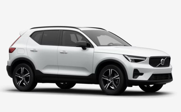 Volvo XC40 B3 AUT DARK PLUS