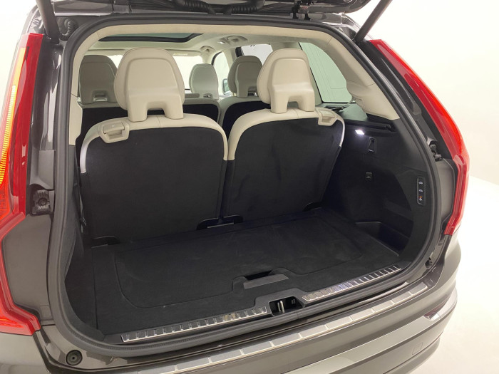 Volvo XC90 B5 AWD BRIGHT ULTRA REZERVACE