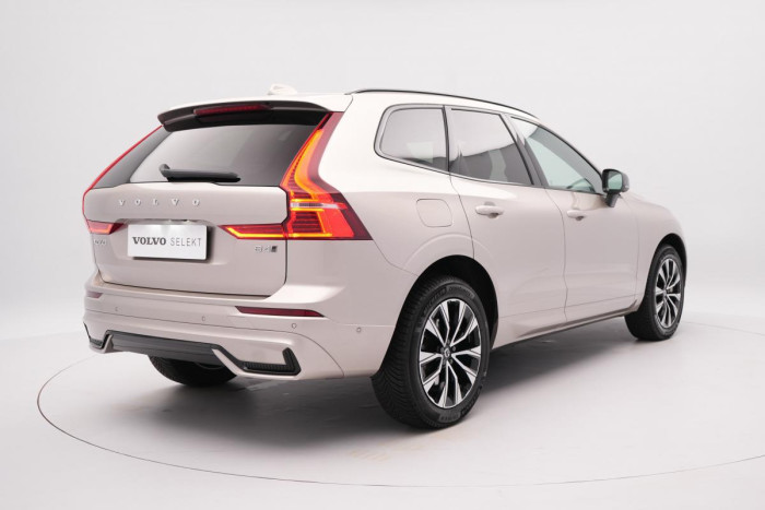 Volvo XC60 B4 AWD PLUS DARK AUT CZ 1.maj.