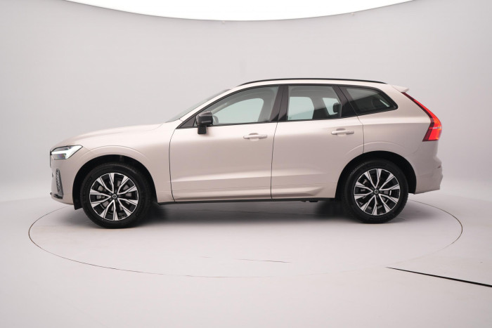 Volvo XC60 B4 AWD PLUS DARK CZ 1.maj
