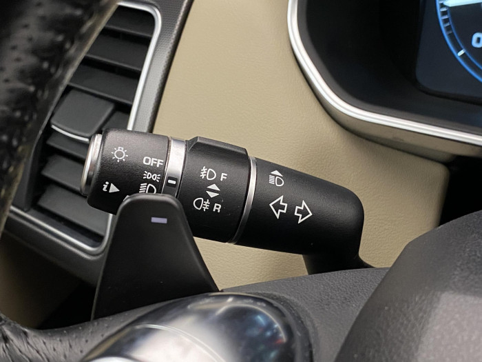 Land Rover Range Rover Sport 3.0 SDV6 AWD REZERVACE