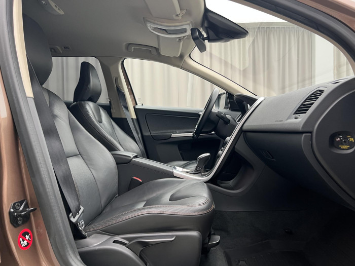 Volvo XC60 D4 AWD SUMMUM AUT 2.4 d Summum