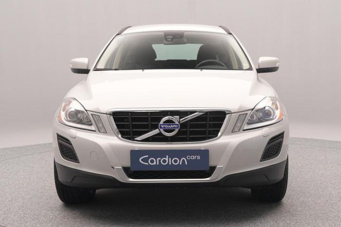 Volvo XC60 3.2 AWD MOMENTUM CZ 3.2 Momentum