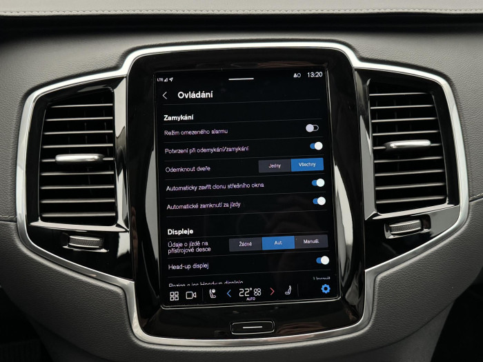 Volvo XC90 T8 AWD RECHARGE ULTIMATE DARK