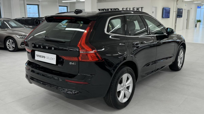 Volvo XC60 B4 AWD MOMENTUM AUT REZERVACE 2.0 Momentum