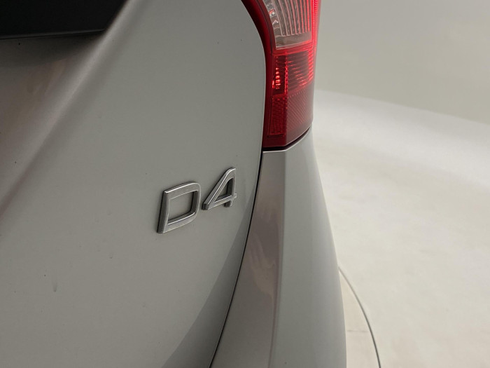Volvo V60 D4 SUMMUM AUT NAVIGACE 2.0 d Summum