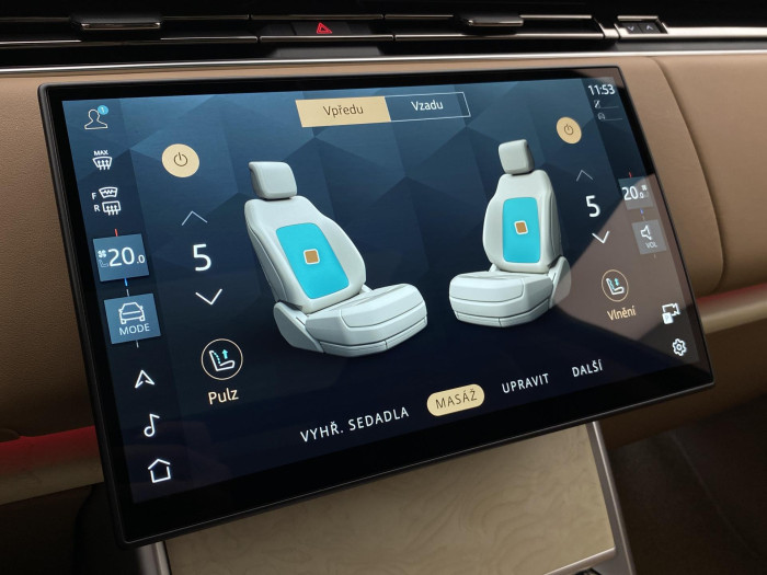 Land Rover Range Rover SV P615 SWB