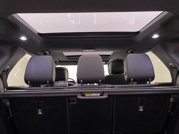 Land Rover Discovery D250 Dynamic SE REZERVACE 3.0 d Dynamic SE