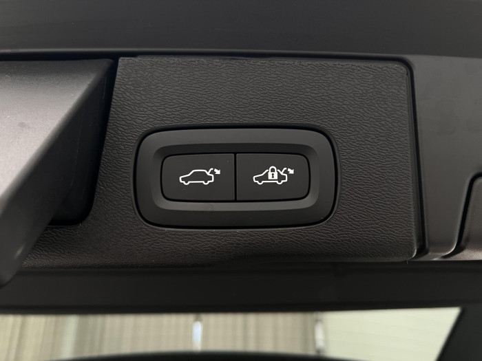 Volvo XC60 T6 AWD RECHARGE PLUS DARK AUT