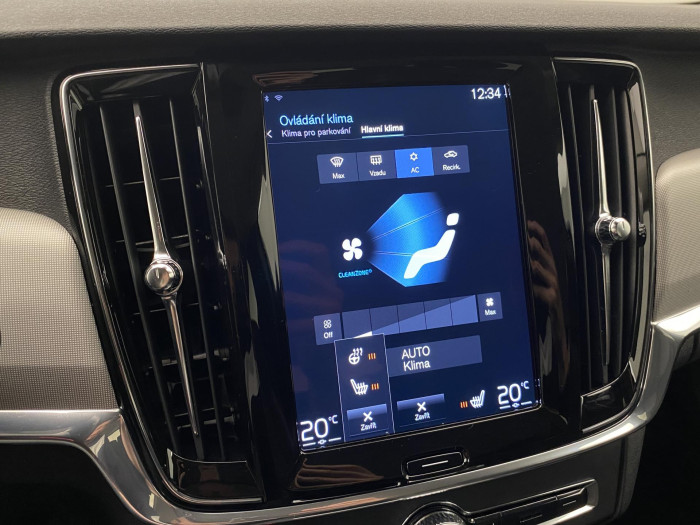 Volvo V90 B4 MOMENTUM AUT CZ 2.0 Momentum