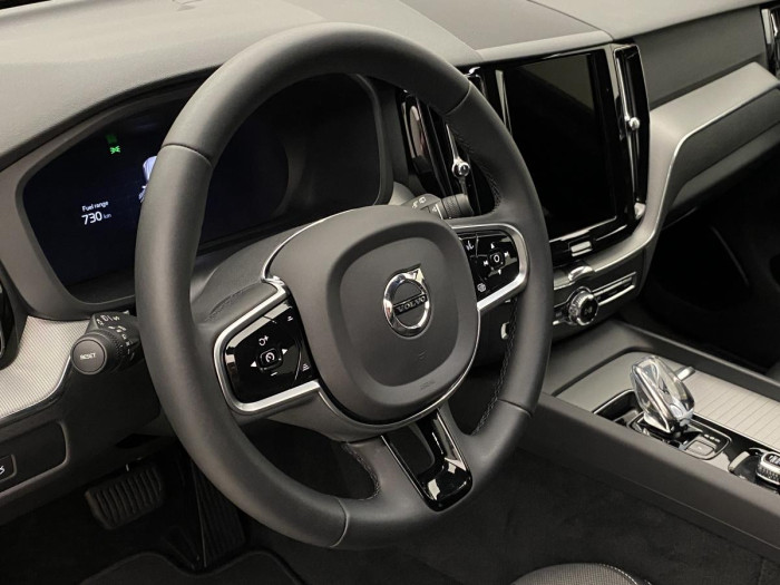 Volvo XC60 B4 PLUS BRIGHT AUT REZERVACE 2.0 Plus