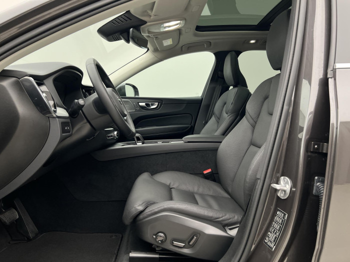 Volvo XC60 T6 AWD RECHARGE ULTRA BRIGHT