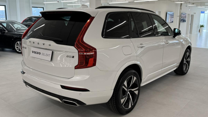 Volvo XC90 B5 AWD R-DESIGN AUT REZERVACE