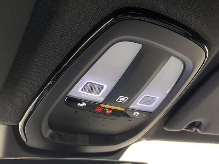 Volvo XC40 B3 AUT DARK PLUS