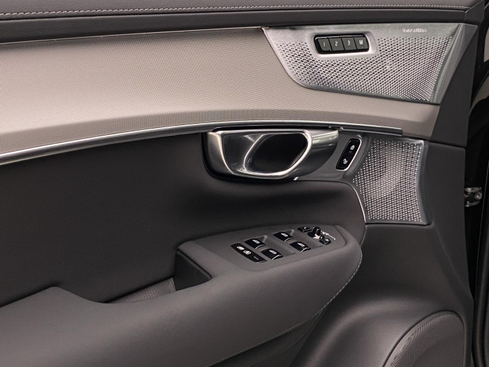 Volvo XC90 B5 AWD BLACK EDITION PLUS 7m