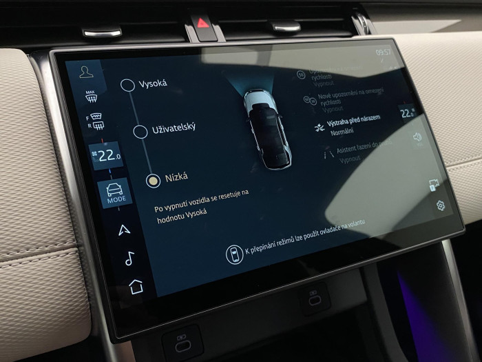 Land Rover Discovery Sport D200 R-DYNAMIC SE AWD AUT 2.0 d Dynamic SE