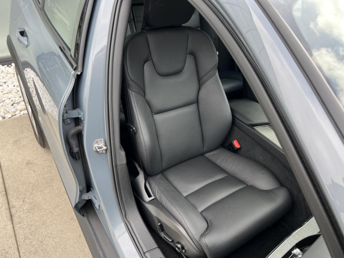 Volvo V60 CROSS COUNTRY B4 AWD Aut 1.maj