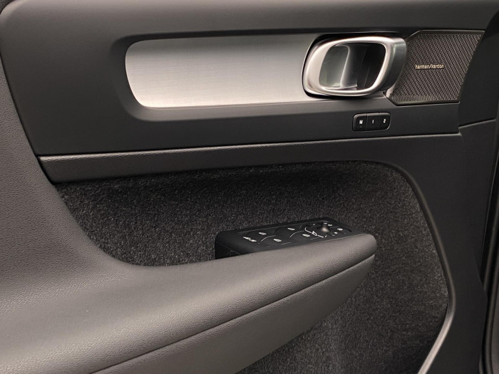 Volvo XC40 B4 AUT DARK PLUS