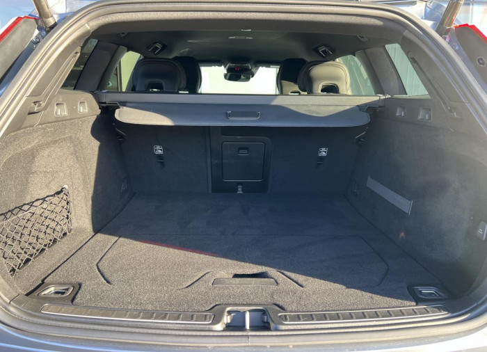 Volvo V60 T6 AWD R-DESIGN