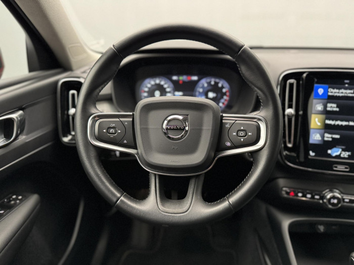 Volvo XC40 T3 MOMENTUM CZ 1.maj. 1.5 Momentum