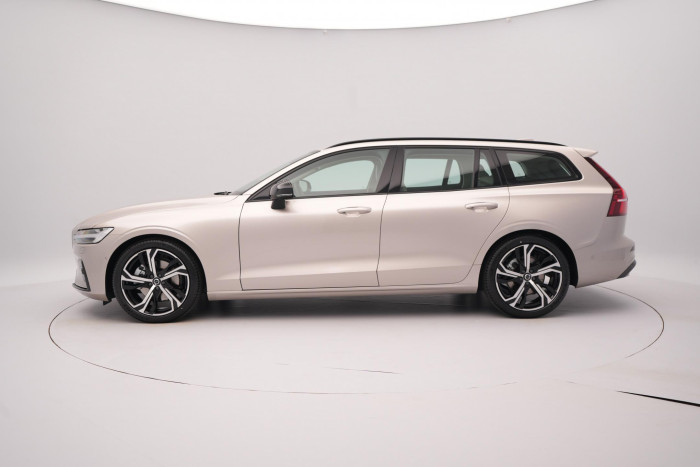 Volvo V60 B4 AUT DARK PLUS