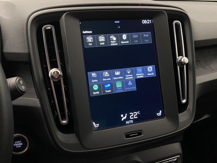 Volvo XC40 T2 MOMENTUM AUT CZ 1.5 Momentum