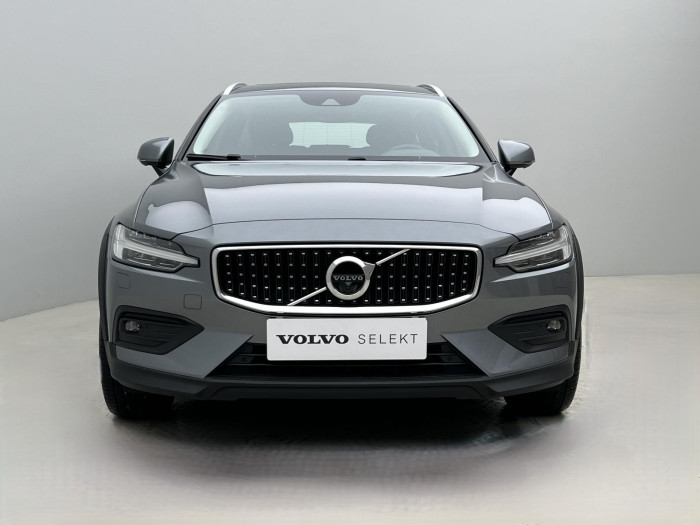 Volvo V60 CC B4 PRO AUT 1.maj. REZERVACE 2.0 CC CC