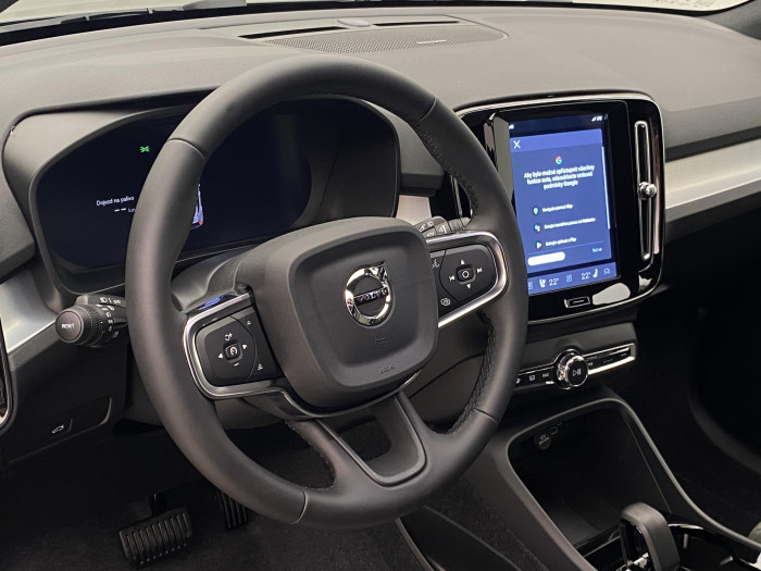 Volvo XC40 B4 AUT PLUS BLACK EDITION