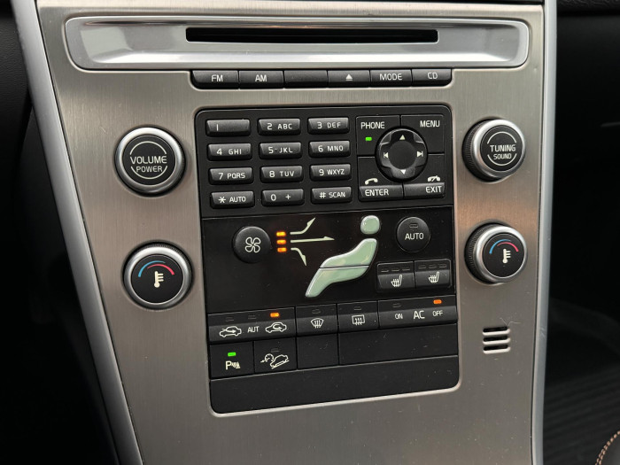 Volvo XC60 D3 AWD SUMMUM 2.4 d Summum