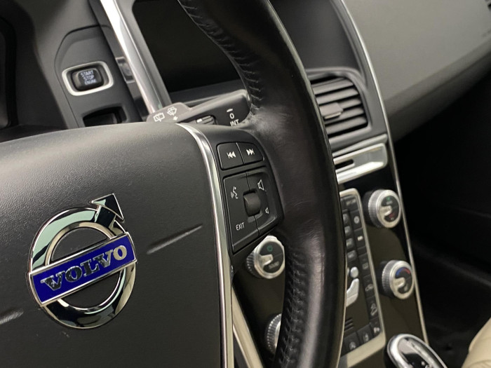 Volvo XC60 D5 AWD SUMMUM AUT CZ 2.4 d Summum