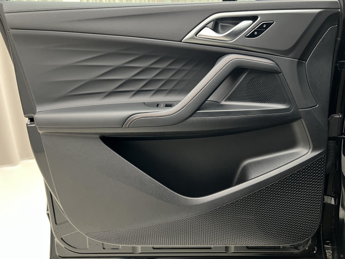 MG HS 1.5 TGI EMOTION 7DCT AUT CZ