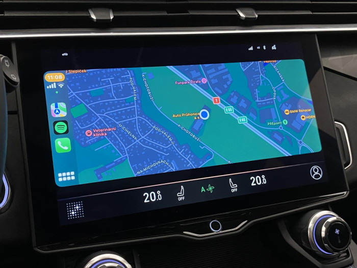 Lynk & Co 01 PHEV DCT AUT 1.maj. REZERVACE