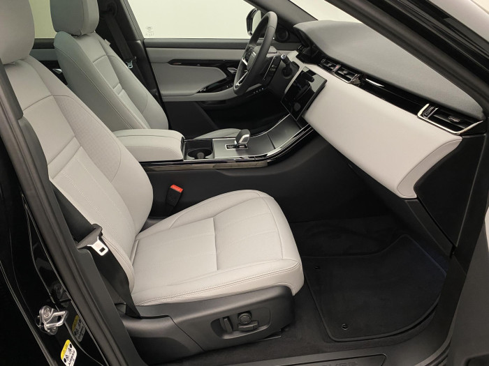 Land Rover Range Rover Evoque P270e S AWD REZERVACE