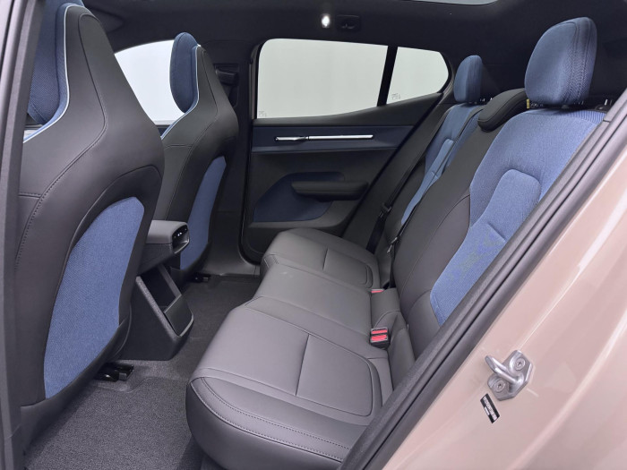 Volvo EX30 CROSS COUNTRY TWIN ULTRA