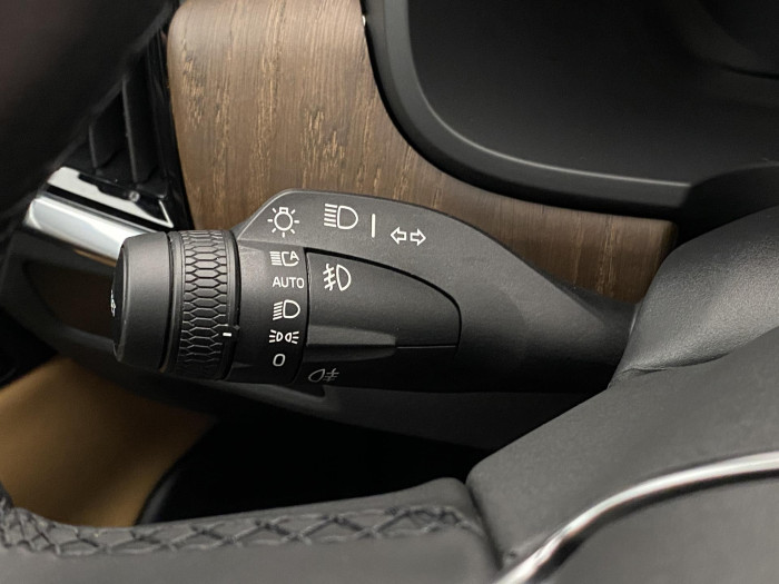 Volvo V90 T6 AWD PLUS BRIGHT REZERVACE