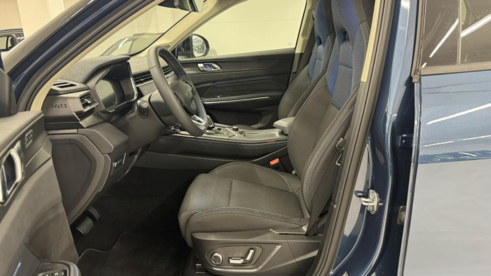 Lynk & Co 01 PHEV DCT AUT 1.maj. REZERVACE