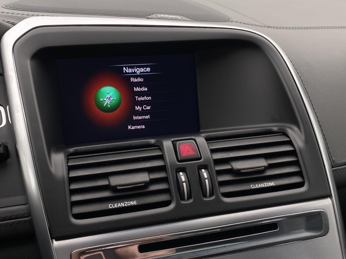 Volvo XC60 D4 AWD SUMMUM AUT 2.4 d Summum