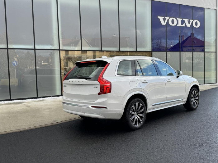 Volvo XC90 B5 AWD AUT BRIGHT PLUS 7-míst 2.0 Plus