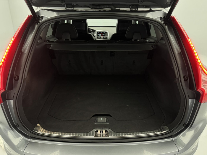 Volvo XC60 D4 AWD MOMENTUM 2.4 d Momentum