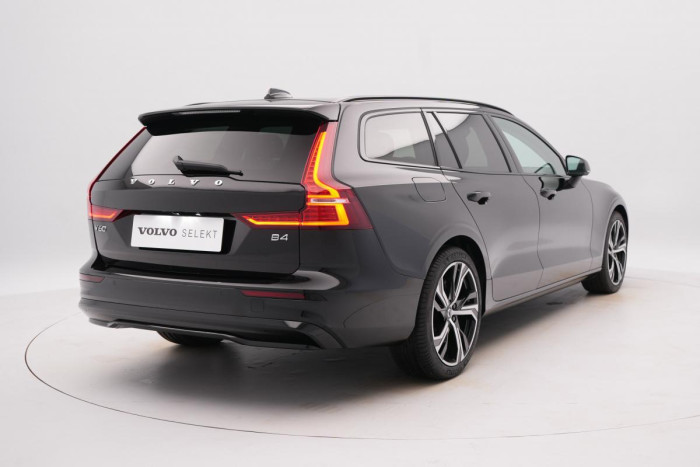 Volvo V60 B4 DARK PLUS AUT 1.maj.