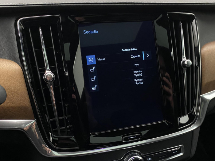 Volvo S90 T8 TWIN ENGINE INSCRIPTION