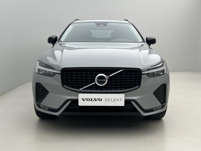 Volvo XC60 B4 AWD PLUS DARK AUT 1.maj.