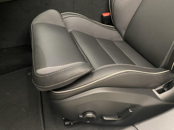 Volvo V60 B4 AUT DARK PLUS