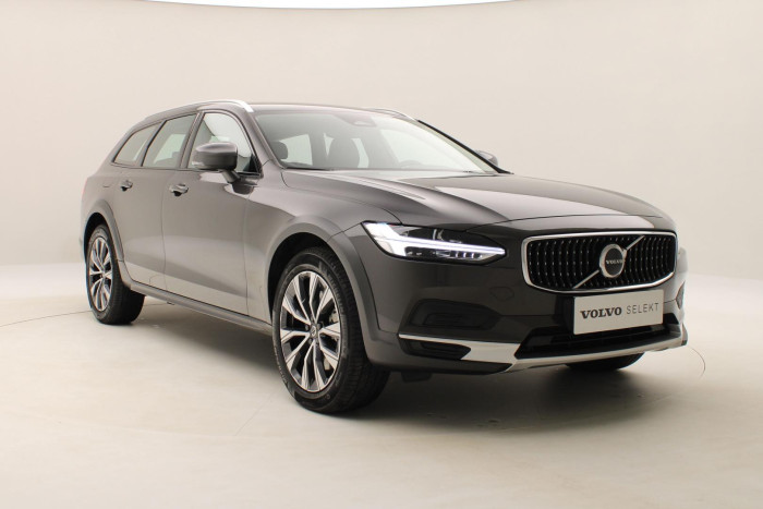 Volvo V90 CC B4 AWD PLUS AUT CZ 1.maj